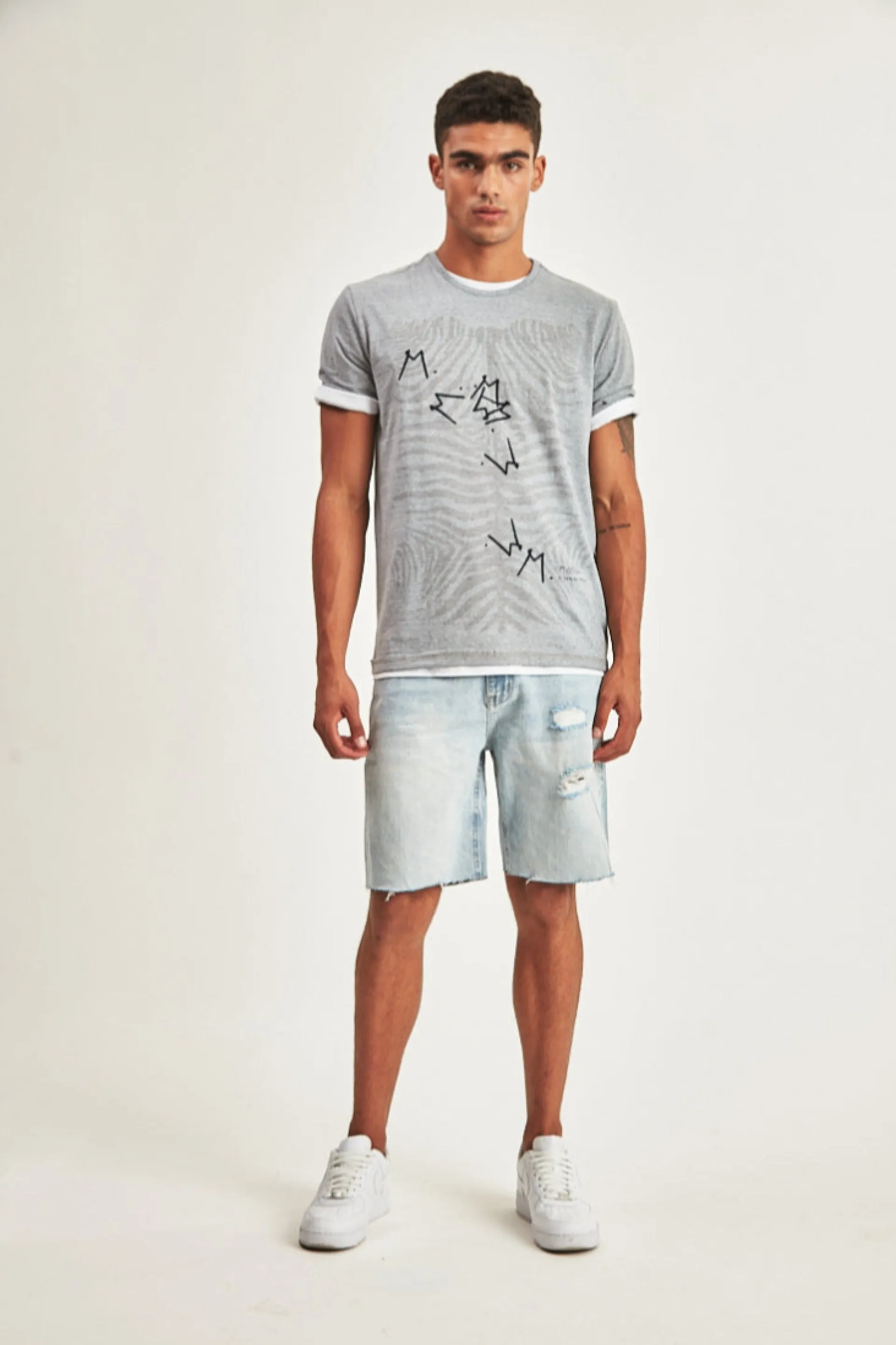 BERMUDA JEANS LIGHT BLUE COM PUÍDOS