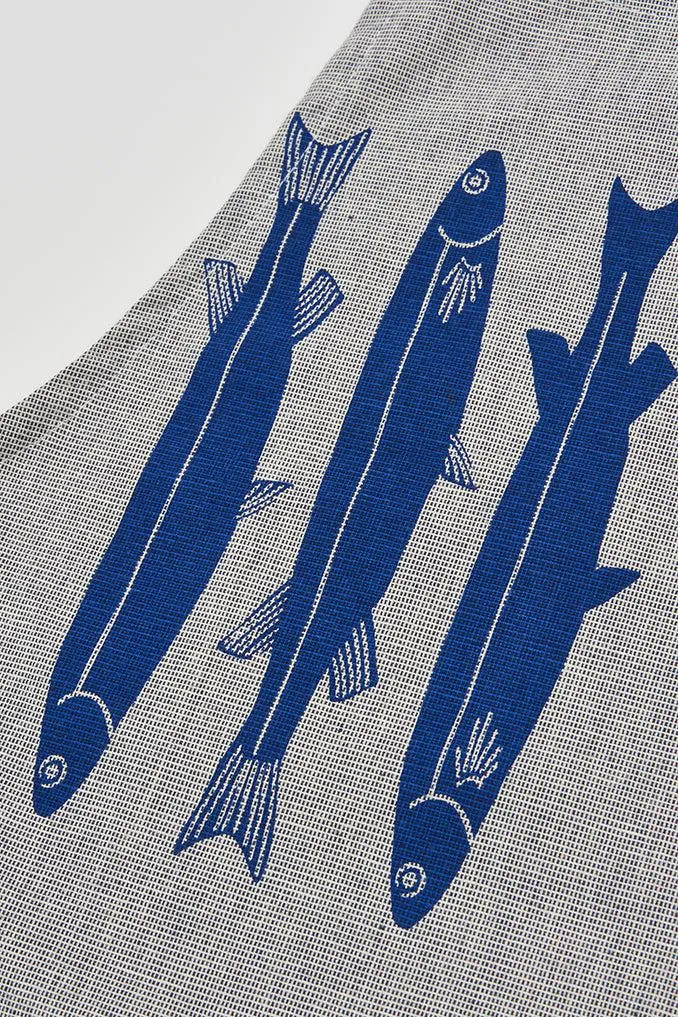 Delantal con peces en tejido chambray