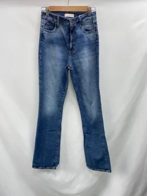 GUESS.Vaqueros modelo "sky high boot" T.s
