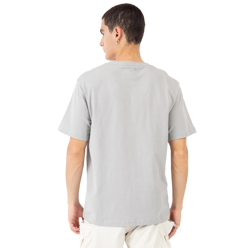 PLAYERA ESTAMPADA MEN AT WORK COLOR GRIS PARA HOMBRE FOREVER 21