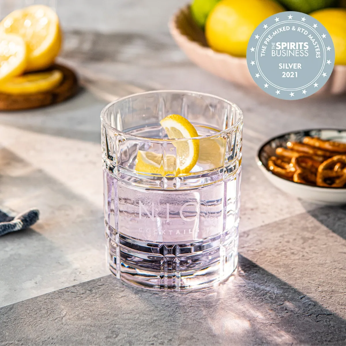 Share the moment kit: 6 Cocktails   2 FREE tumblers (25% Off)