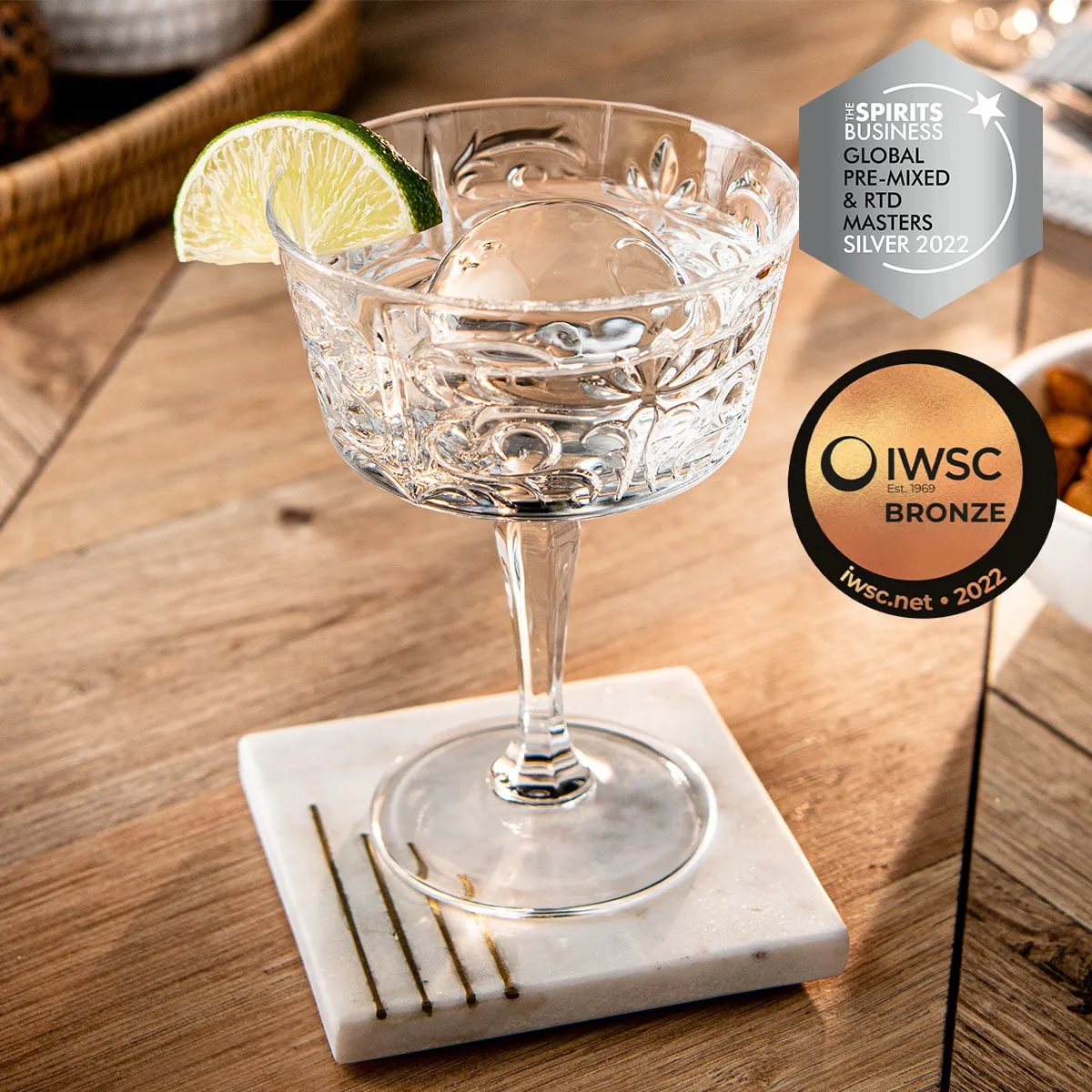 Share the moment kit: 6 Cocktails   2 FREE tumblers (25% Off)