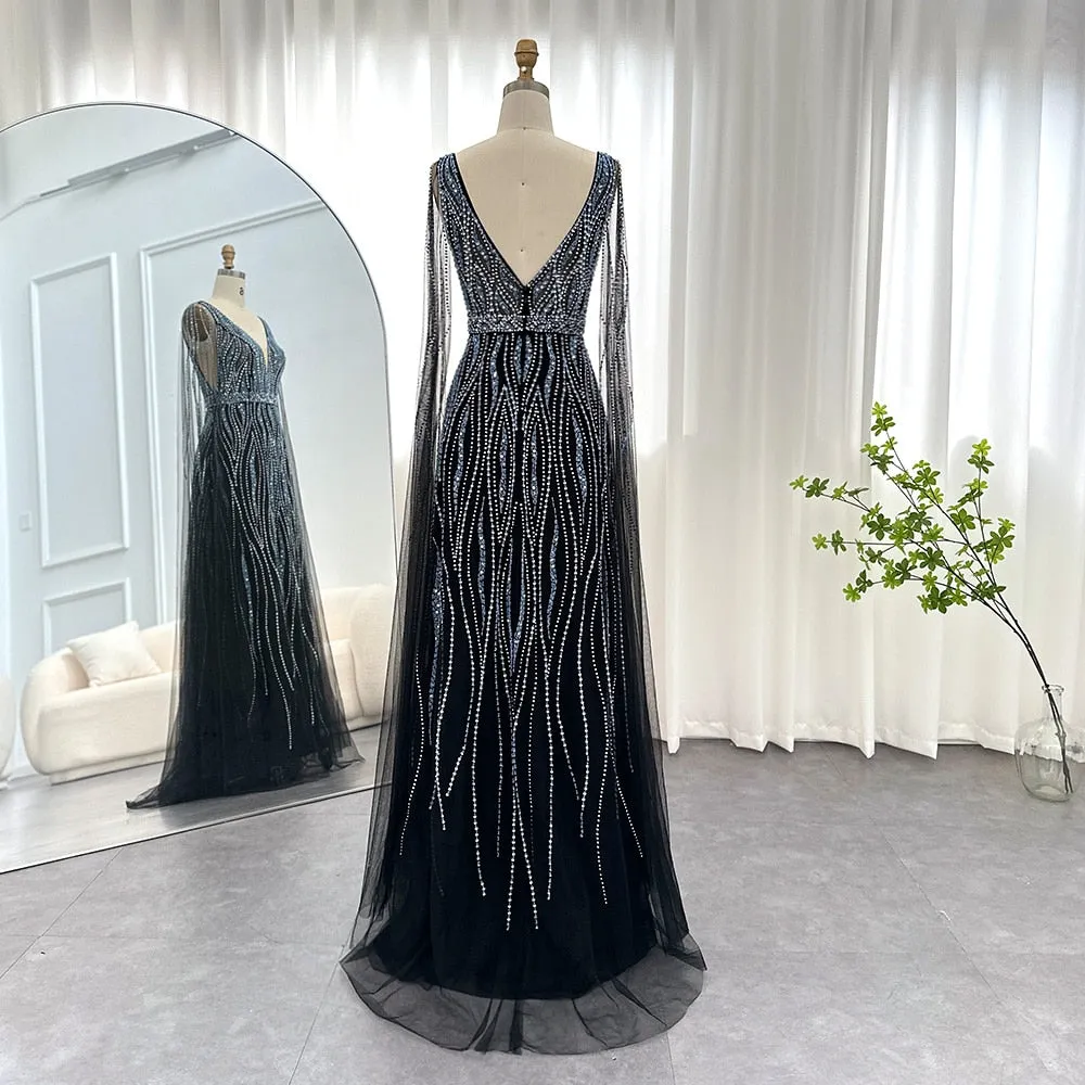 Vestido de Festa Luxo Decorado em Cristais e com Manga Capa - Modelo Especial