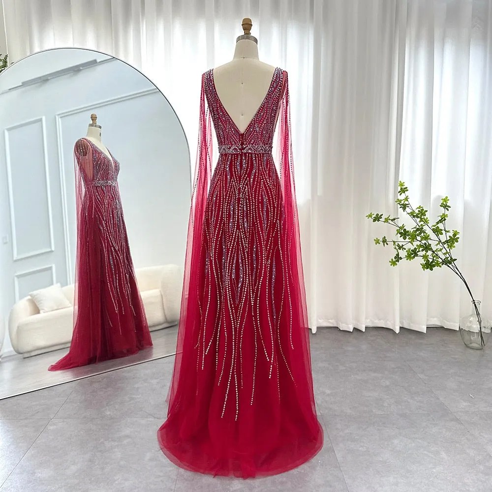 Vestido de Festa Luxo Decorado em Cristais e com Manga Capa - Modelo Especial