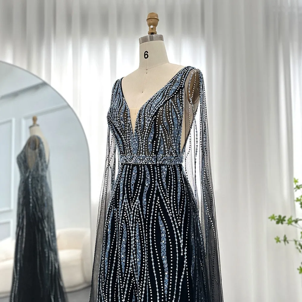 Vestido de Festa Luxo Decorado em Cristais e com Manga Capa - Modelo Especial