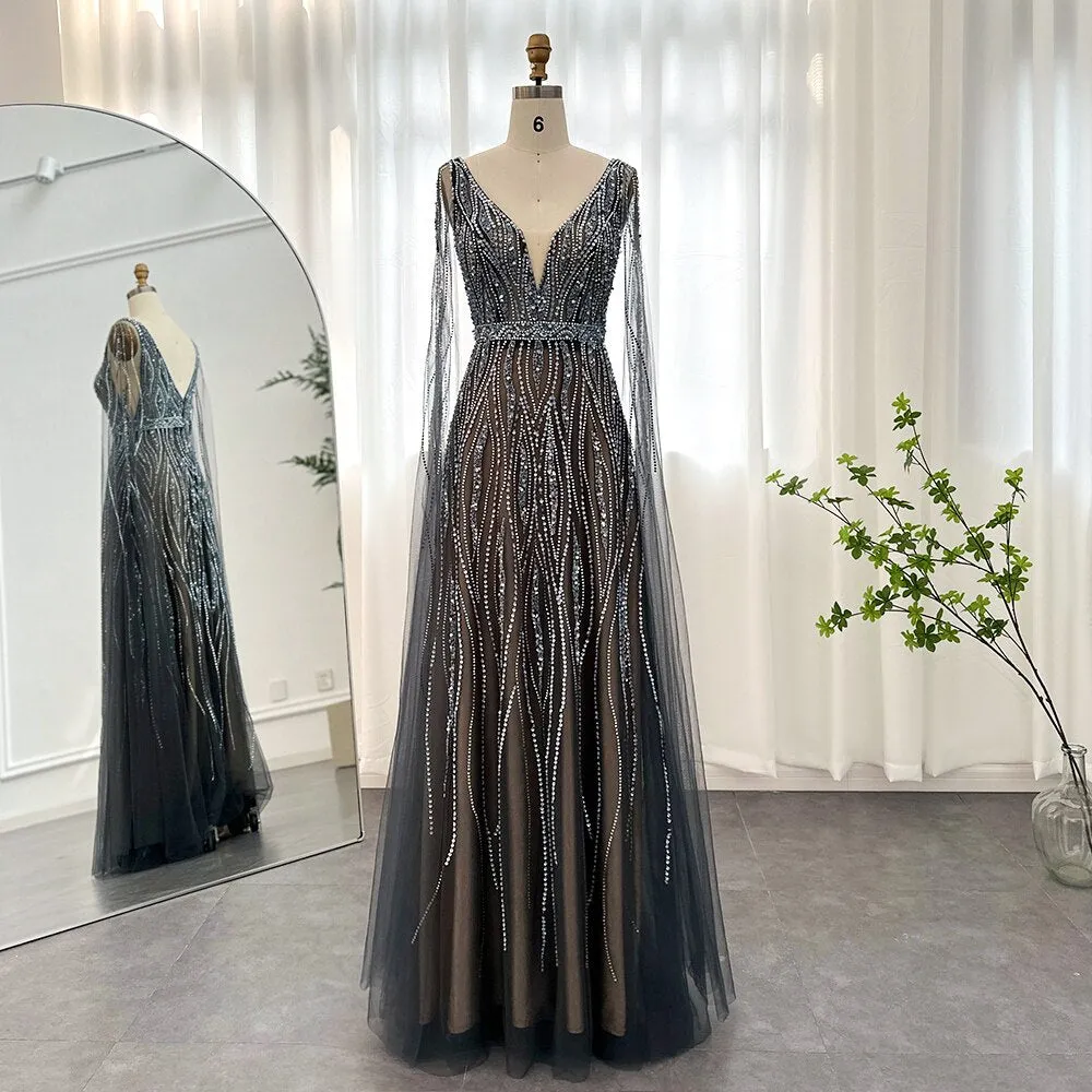 Vestido de Festa Luxo Decorado em Cristais e com Manga Capa - Modelo Especial