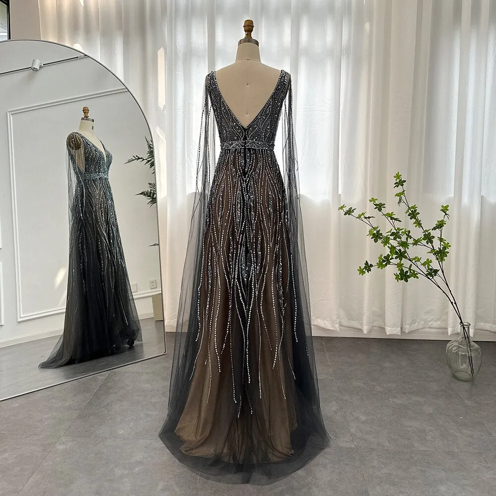 Vestido de Festa Luxo Decorado em Cristais e com Manga Capa - Modelo Especial