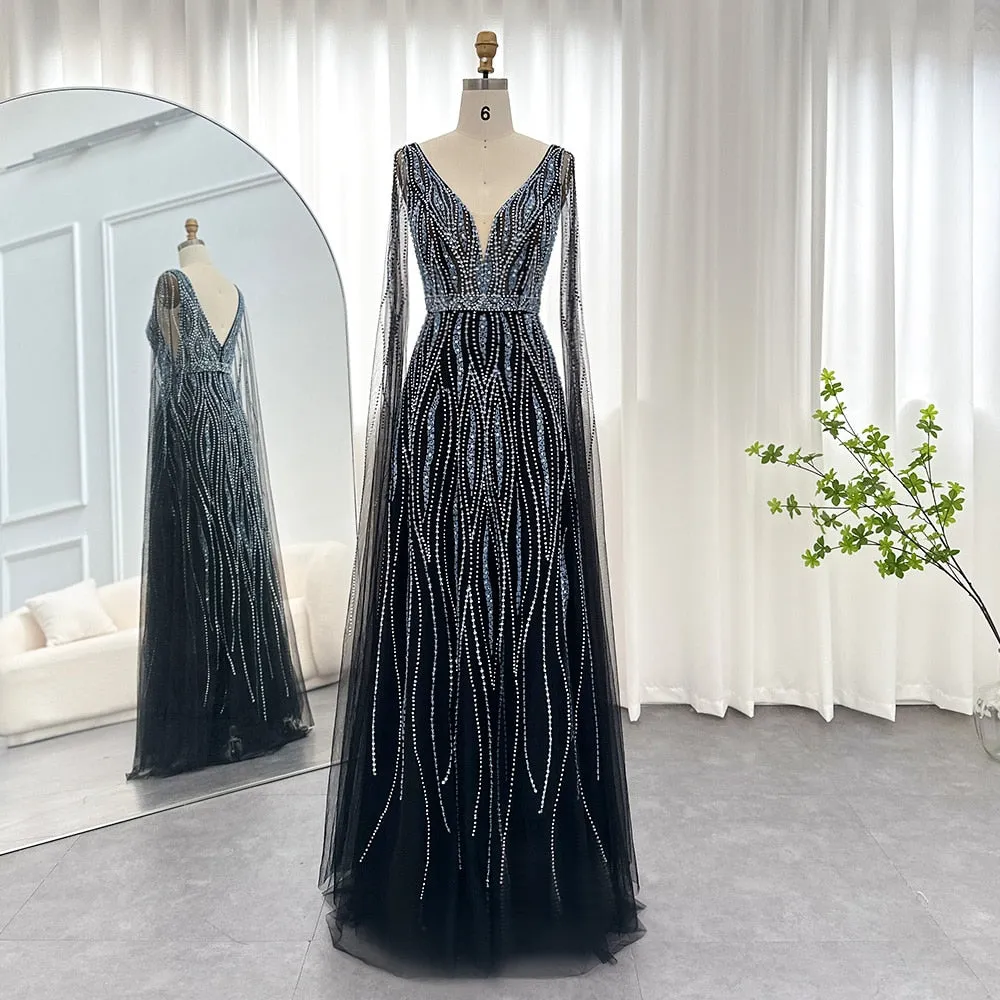 Vestido de Festa Luxo Decorado em Cristais e com Manga Capa - Modelo Especial
