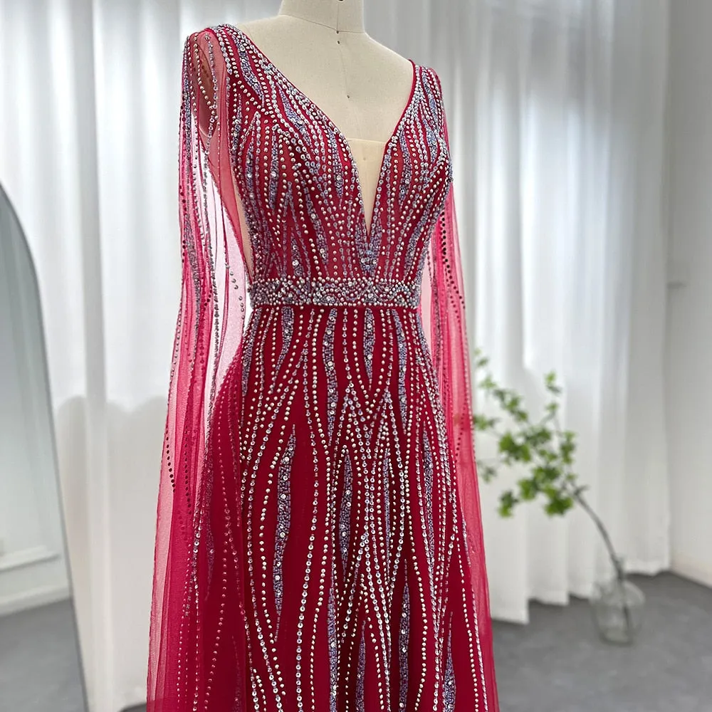 Vestido de Festa Luxo Decorado em Cristais e com Manga Capa - Modelo Especial