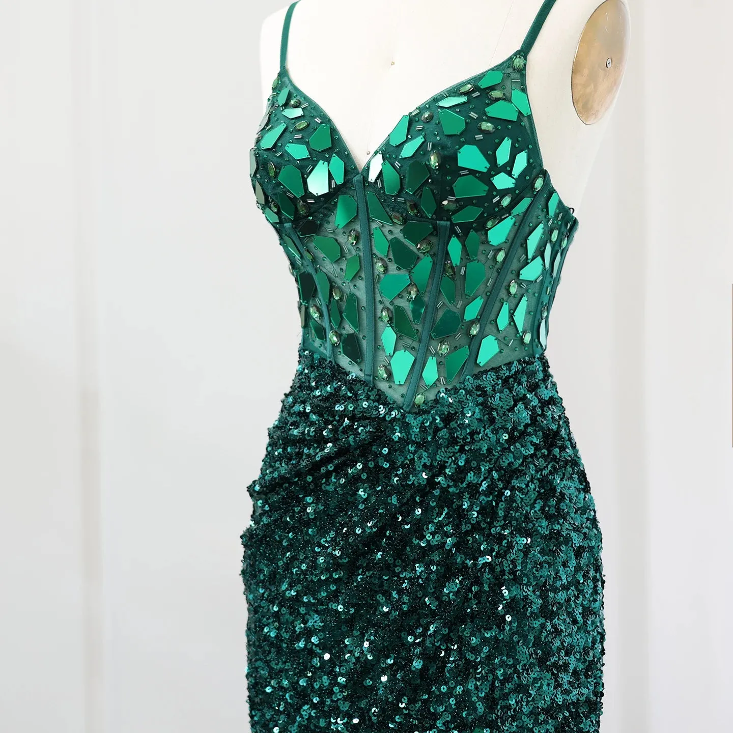 Vestido de Festa Midi com Brilho Verde e Alça - Modelo Especial