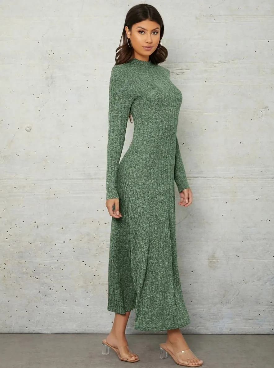 Vestido Midi Tricot Manga Longa Evasê