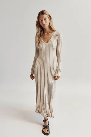 Vestido Serena em Malha Decote V